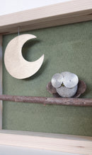 Carica l'immagine nel visualizzatore di Gallery, Gufo e luna su sfondo verde MAXI