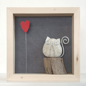 Gattino su sfondo grigio con cuore MIDI