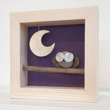 Carica l&#39;immagine nel visualizzatore di Gallery, Gufetto su sfondo viola con luna dorata MINI