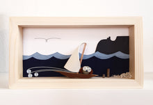Carica l&#39;immagine nel visualizzatore di Gallery, Gufetto in barca con Sella Del Diavolo su sfondo blu