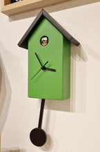 Carica l&#39;immagine nel visualizzatore di Gallery, Orologio a pendolo verde