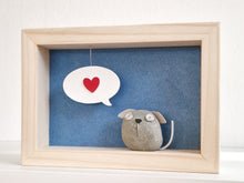 Carica l'immagine nel visualizzatore di Gallery, Cagnolino e cuore su sfondo azzurro