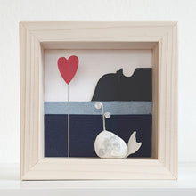 Carica l&#39;immagine nel visualizzatore di Gallery, Balenottera e Sella Del Diavolo su sfondo blu con cuore MINI