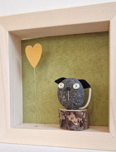 Carica l'immagine nel visualizzatore di Gallery, Cagnolino e cuore su sfondo verde MINI