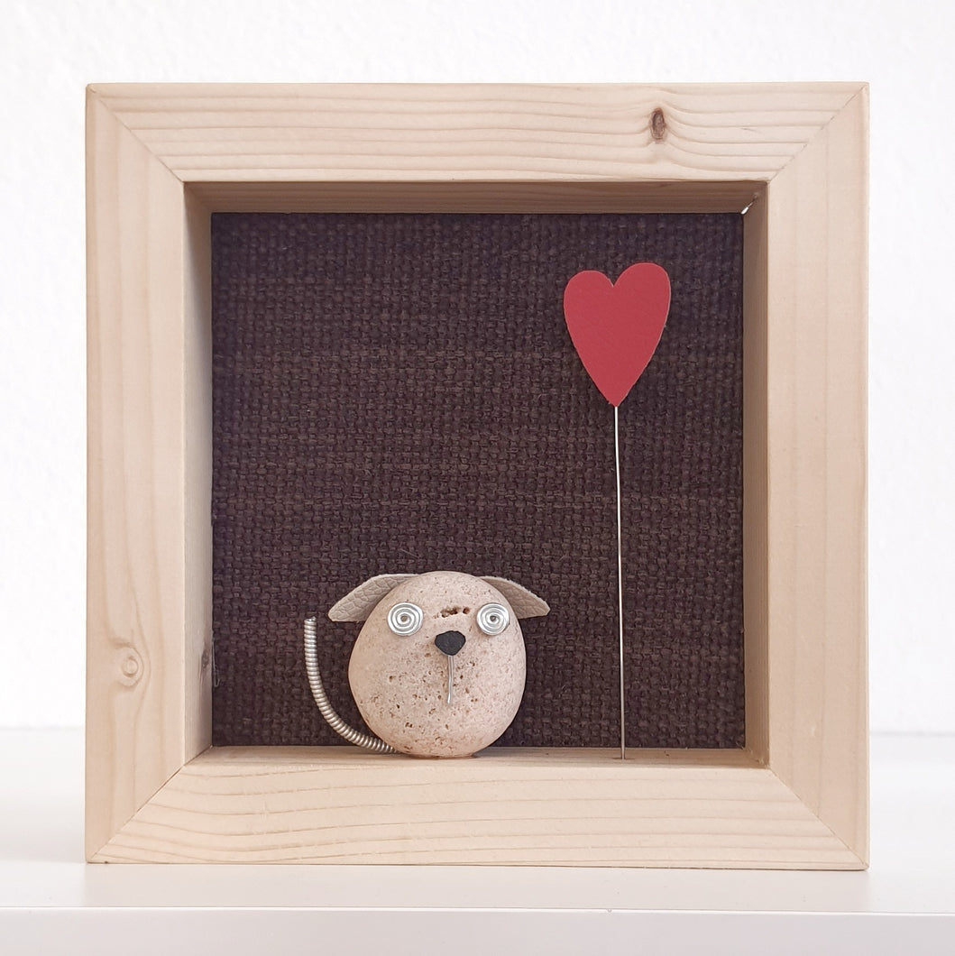 Cagnolino e cuore su sfondo cioccolato MINI