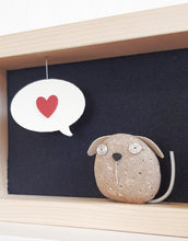 Carica l&#39;immagine nel visualizzatore di Gallery, Cagnolino e cuore su sfondo blu navy