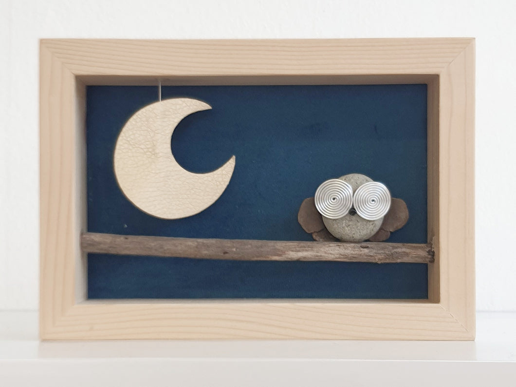 Gufetto sul ramo e luna su sfondo petrolio MIDI