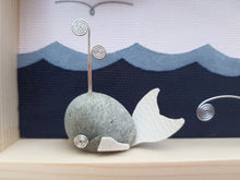 Carica l&#39;immagine nel visualizzatore di Gallery, Balenottera su sfondo blu notte MINI